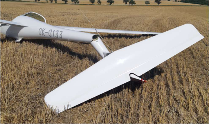 Illustration 3 of 3 from ÚZPLN report CZ-22-0792: Event aircraft Ventus C at OBCE (u Vlastislav)