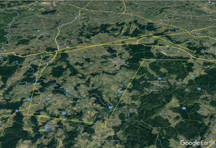 Illustration 1 of 3 from ÚZPLN report CZ-21-0644: Event airplane Cessna 152 at POLE (u obce Žilina u Kladna)
