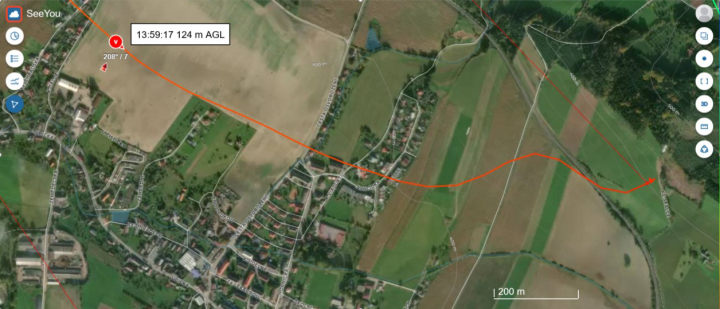 Ilustrace 1 z 3 ze zprávy ÚZPLN CZ-21-0529: Událost letadla VT 116 0rlík II na RTYN (1 km NE od ě v Podkrkonoší)
