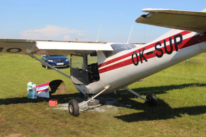 Illustration 3 of 3 from ÚZPLN report CZ-19-0385: Event airplane Cessna 152 at LKLT (Letňany)
