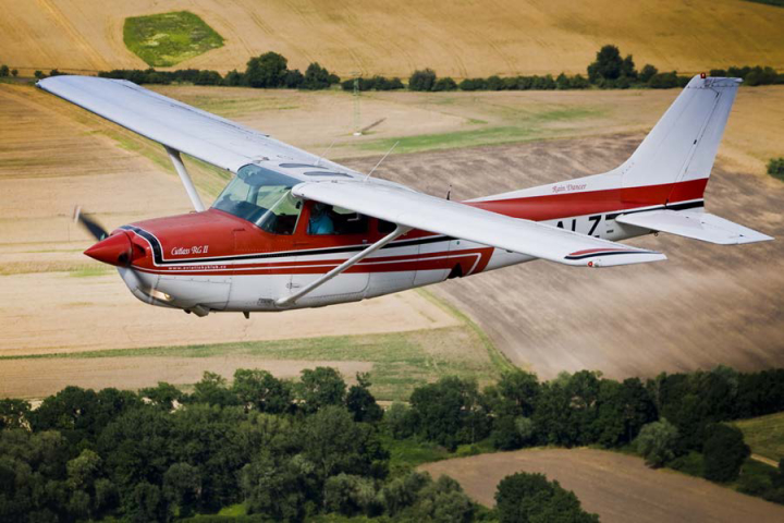 Illustration 1 of 1 from ÚZPLN report UZPLN-543: Event airplane Cessna 172 RG at LKRO (Roudnice)