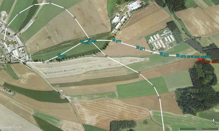 Ilustrace 1 z 3 ze zprávy ÚZPLN UZPLN-530: Událost letadla EV 97 EuroStar SL na OBCE (2 km E Nižkov)