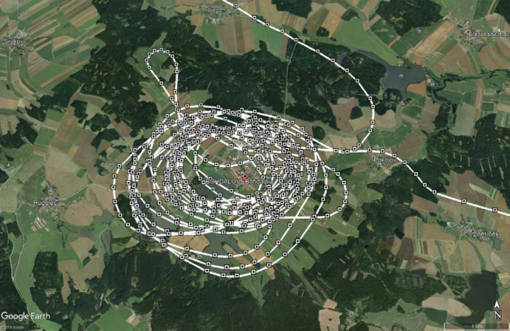 Ilustrace 2 z 3 ze zprávy ÚZPLN UZPLN-530: Událost letadla EV 97 EuroStar SL na OBCE (2 km E Nižkov)