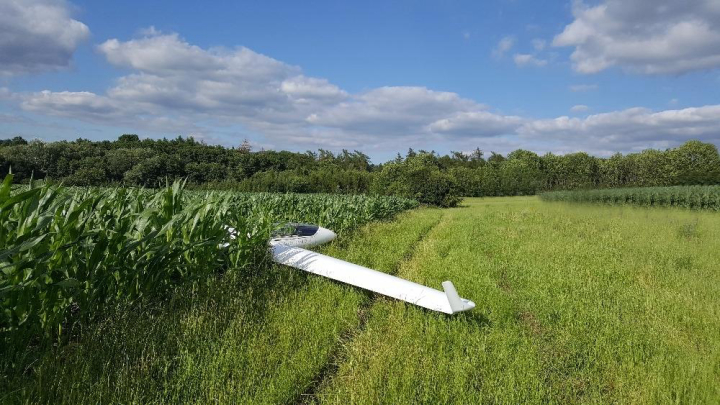 Ilustrace 2 z 6 ze zprávy ÚZPLN UZPLN-511: Událost letadla SZD-48-1 "Jantar Standard 2" - 2 km NE Dobrušky