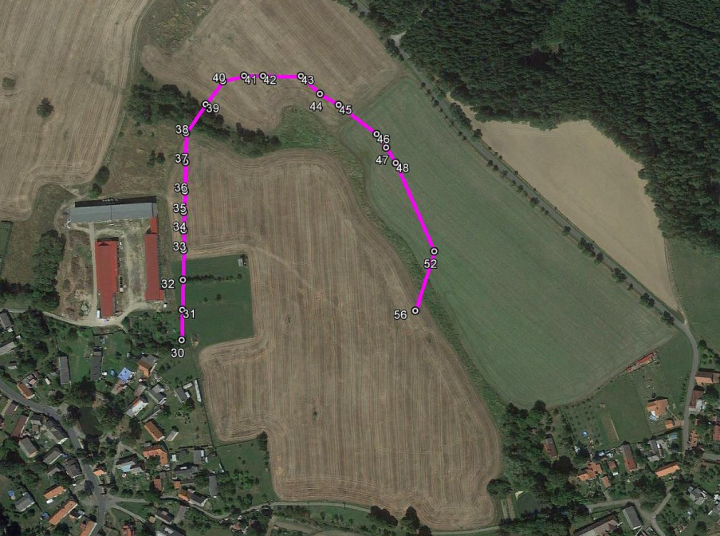 Ilustrace 2 z 3 ze zprávy ÚZPLN UZPLN-483: Událost letadla JS1 Relevation na LKZB (Zbraslavice)