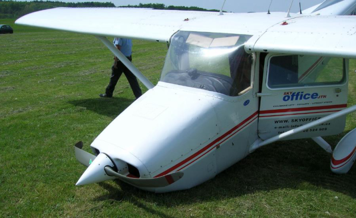 Illustration 1 of 2 from ÚZPLN report UZPLN-416: Event airplane Cessna C-172N at LKCE (Česká Lípa)
