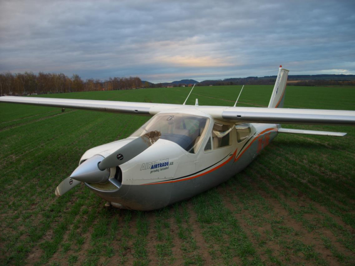 Ilustrace 1 z 2 ze zprávy ÚZPLN UZPLN-363: Incident letounu Cessna C177 RG - Mostek u Chocně