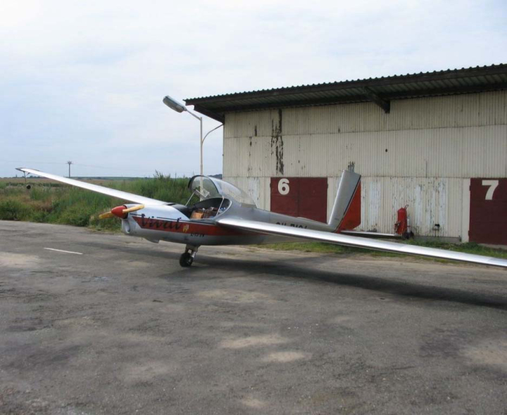 Illustration 1 of 1 from ÚZPLN report UZPLN-303: Event aircraft L 13 SW VIVAT at LKKO (Kolín)