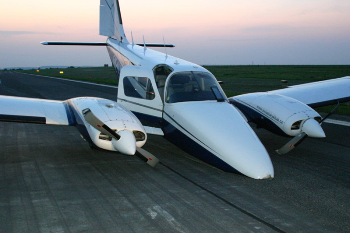 Illustration 2 of 2 from ÚZPLN report UZPLN-328: Event airplane Piper PA 34-200T at LKVO (PRAHA/Vodochody)