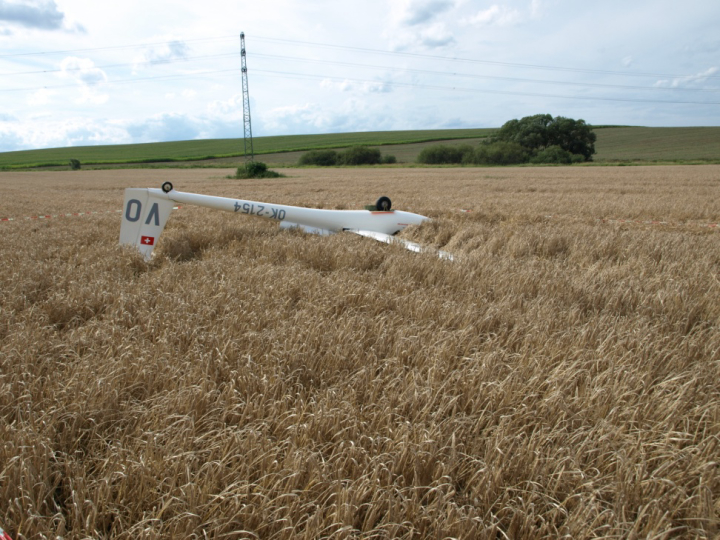 Illustration 1 of 2 from ÚZPLN report UZPLN-272: Event aircraft DG 400 at OBCE (NNW Bystřice (okres Benešov)