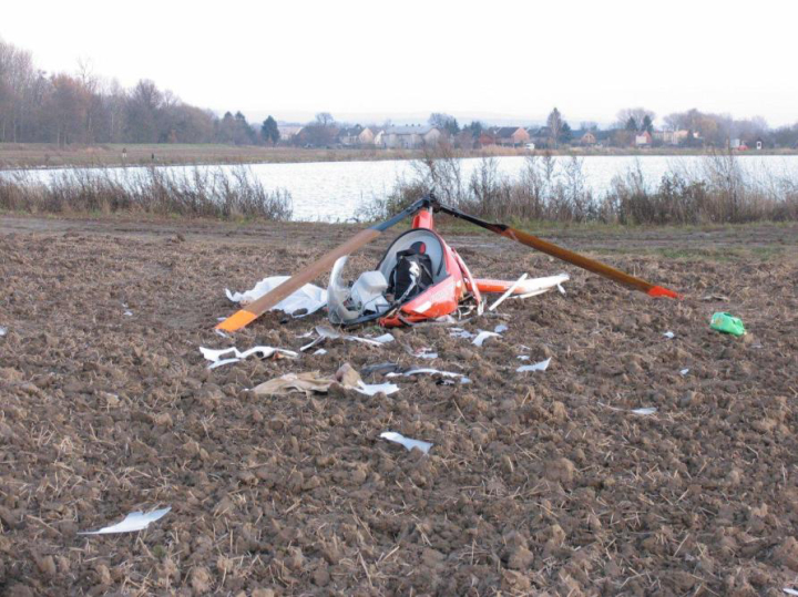Illustration 1 of 6 from ÚZPLN report UZPLN-257: Event aircraft CH-7 Kompress at OBCE (pískovna Náklo u Březová)