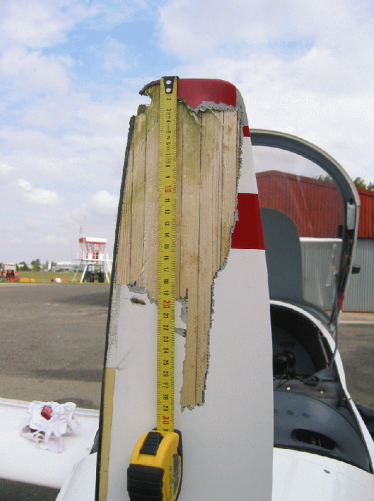 Illustration 1 of 2 from ÚZPLN report UZPLN-107: Incident aircraft Diamond DA-20 A1 at LETI (ště Praha Letňany)