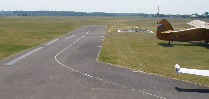 Illustration 1 of 1 from ÚZPLN report UZPLN-183: Event airplane Boeing A75N1 Stearman at LKMB (Mladá Boleslav)