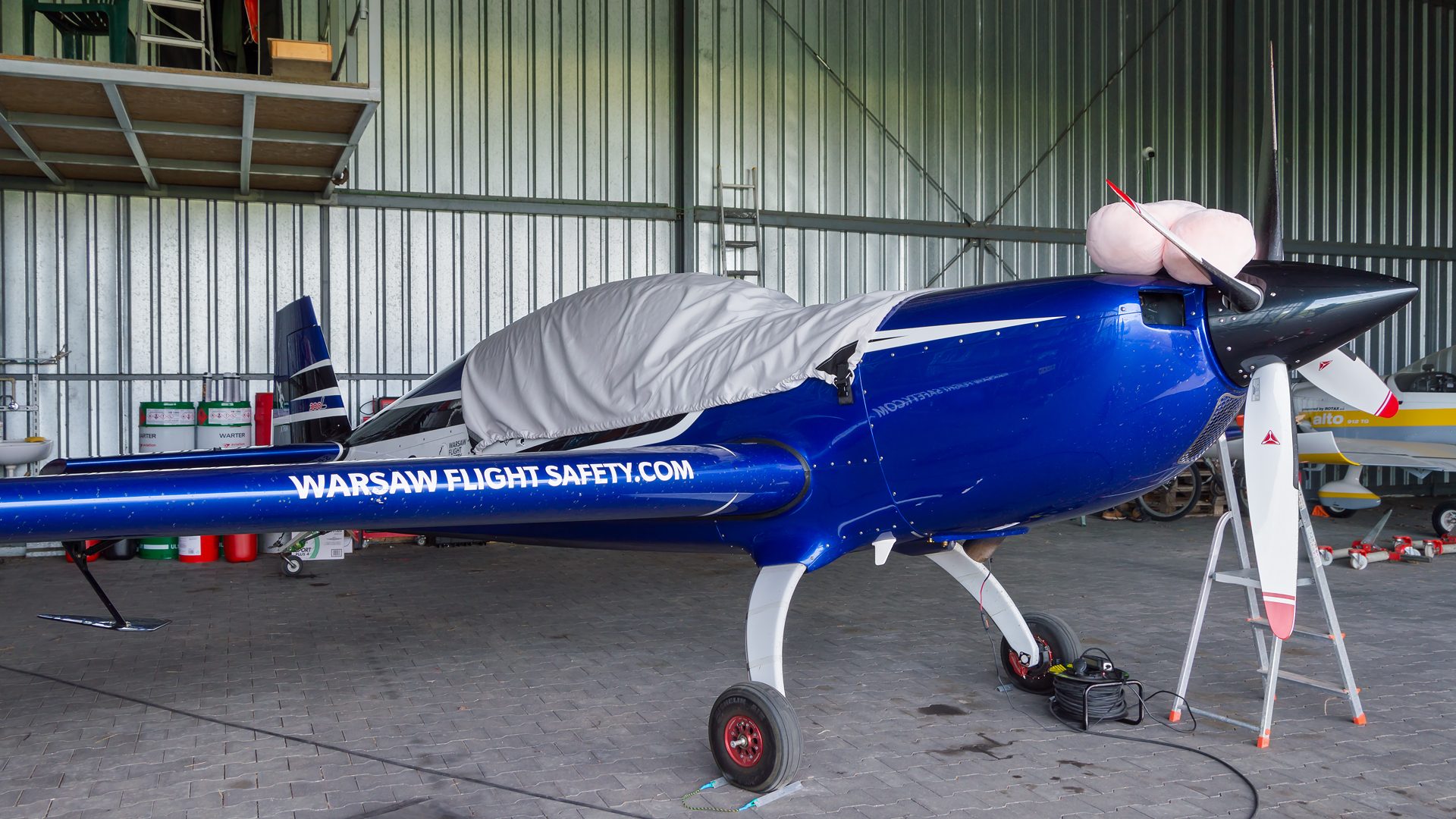 EXTRA EA-300