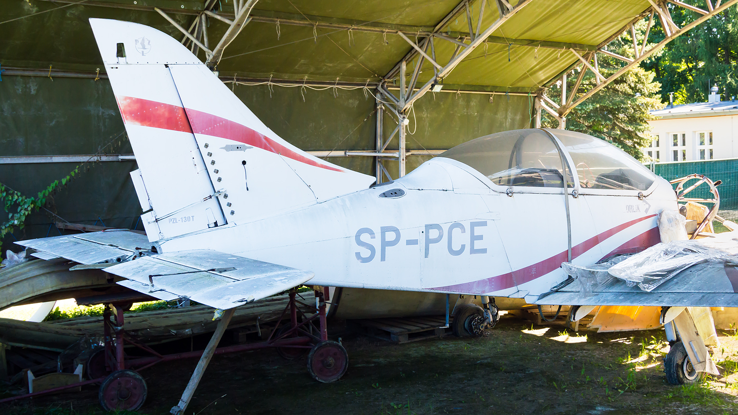 PZL 130