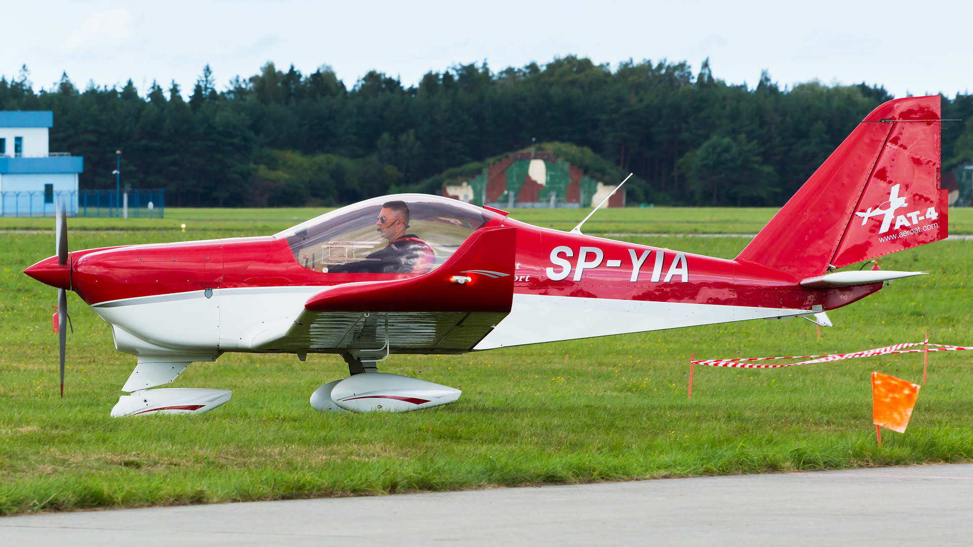 AERO AT-4
