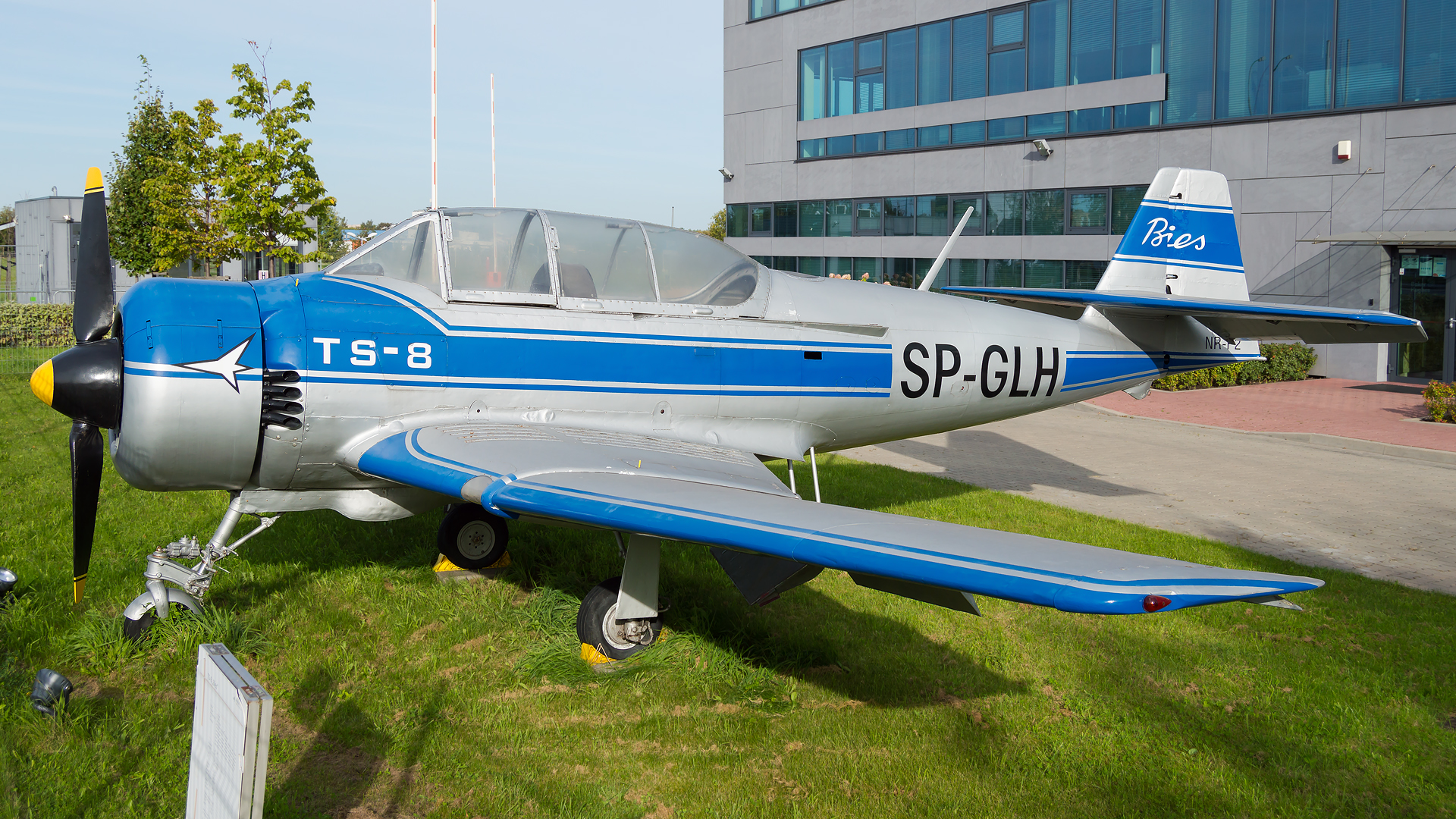 TS - 8 BIES