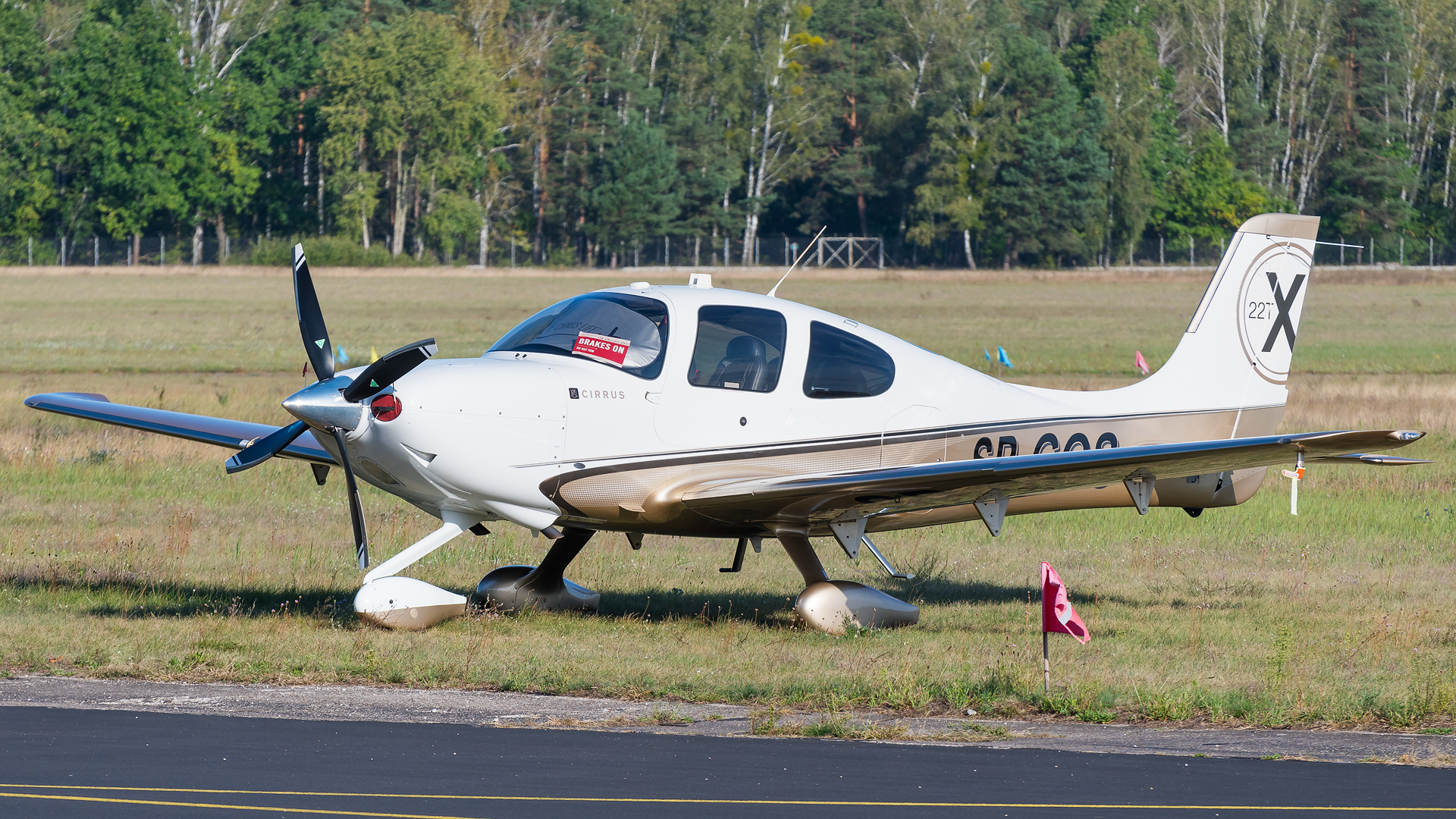 Cirrus SR22