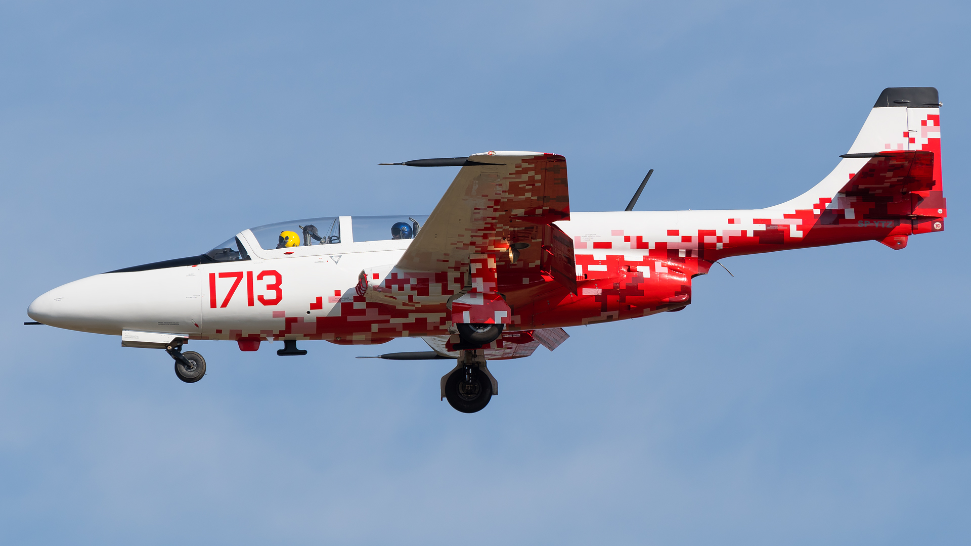 TS-11 Iskra