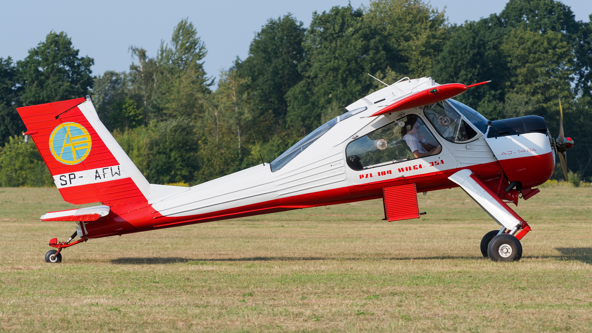 PZL 104