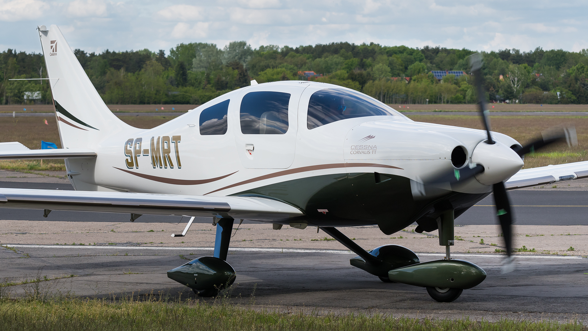 Cessna 400